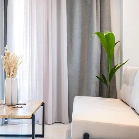 Unicos Aparthotel 3*